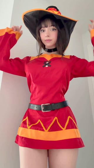 megumin getting naked for you :3