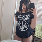 just an 18yo punkie tryna get comfier in her body ;3