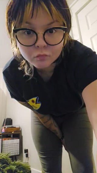 Waiting for tiddies