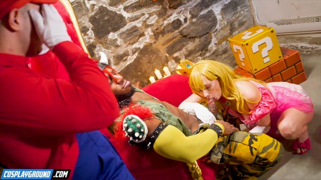 Sky Pierce & Kyle Smiles – Super Mario XXX: A Porn Parody – Game 2