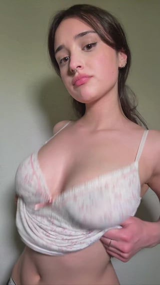 Cute natural tits in motion