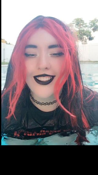 Let’s play mermaids :P