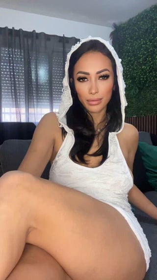 Can I still turn heads with my 42yo wife bod?