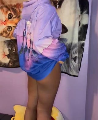 found my old hoodie, do you like it?
