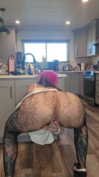 Let’s look under my dress