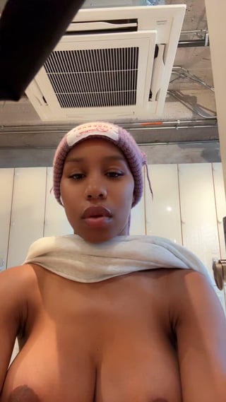 Bras aren’t needed when you’re hot