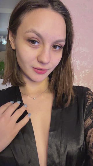 I’m showing off my amazing peaches (reveal)