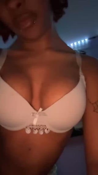 I’m so horny, I need my boobs groped