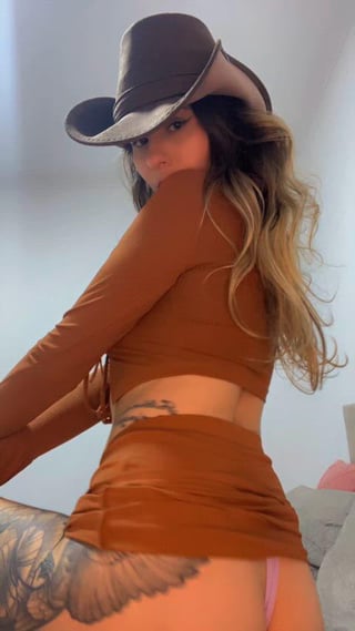 What caught your attention first, Is it the hat?