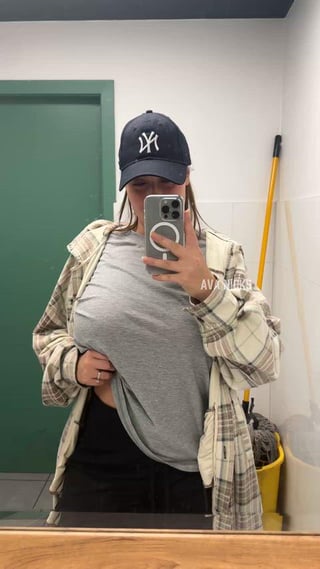 Come fuck this busty mom in the truck stop washroom