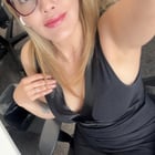 At my desk vs on reddit
