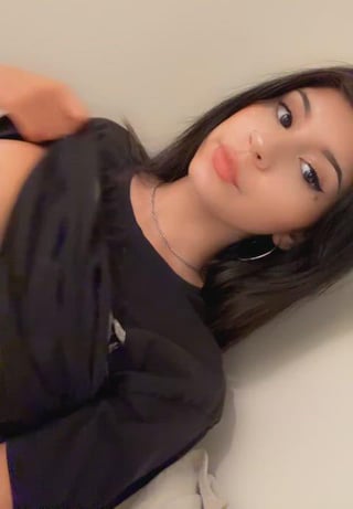 Life’s better when you wear no bra ;)