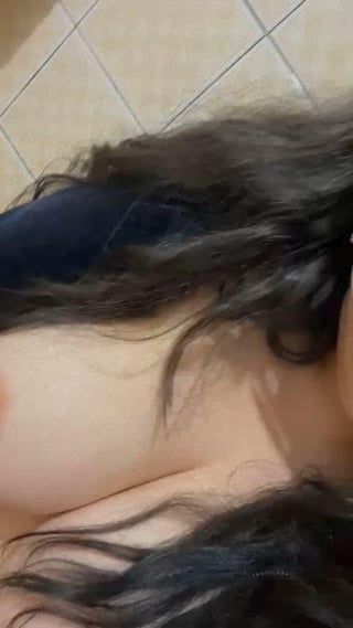 your smoll asian gf f18