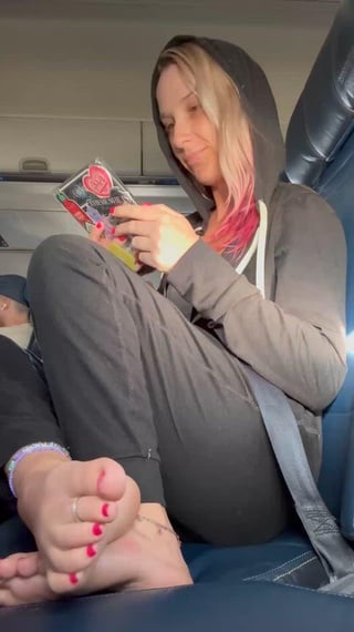 POV: You get the seat next to me on the flight