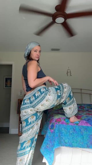 my booty just loves wiggling