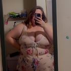 Gotta make sure I look cute for Daddy🥰🥰
