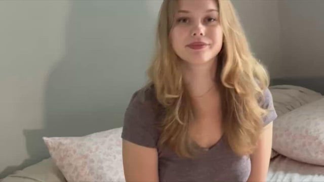 Blonde snowbunny worships BBC