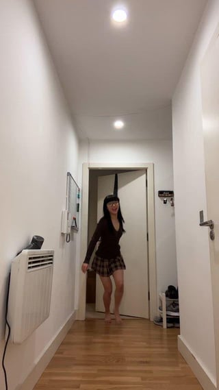How I like to show you my new clothes