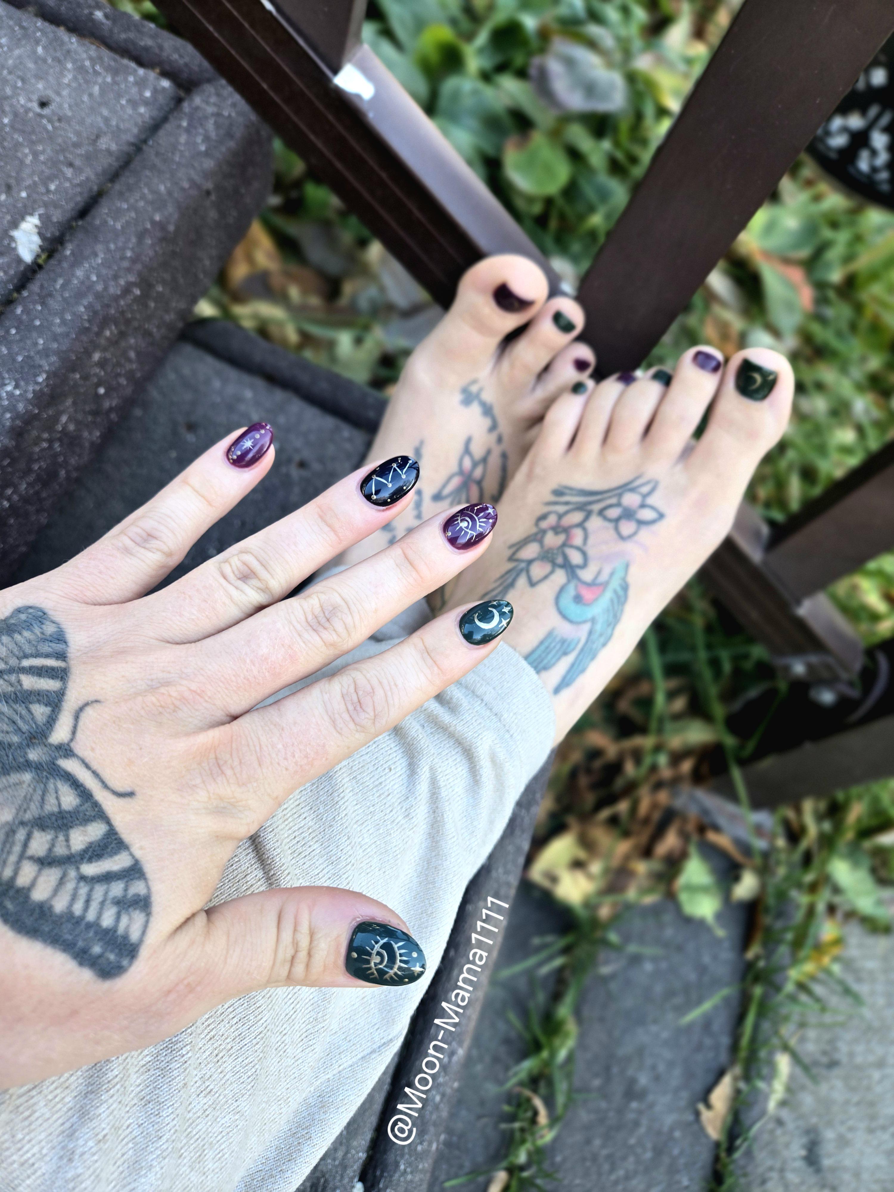 I think I’m actually obsessed. I found a new nail person that I absolutely love! Will be going back to HIM again! ๐ (also dont we love a man who gets to touch my feet & hold my hands for a solid 2 hours ๐)