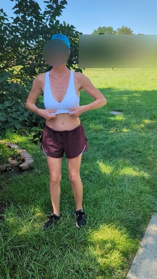 Would you fuck this married slut if I flashed you on my walk