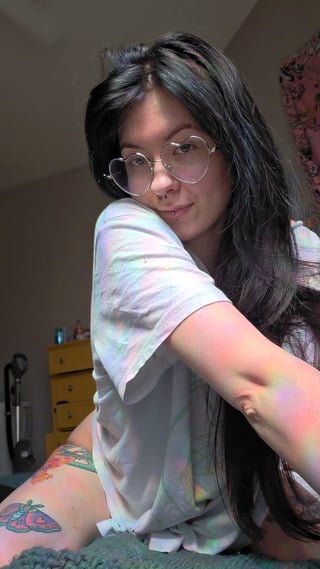 POV: an alt girl is trying to get your attention