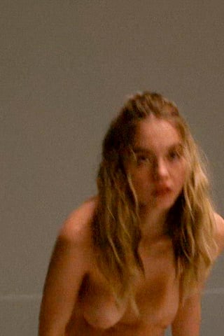 Sydney Sweeney, What a pornstar we all need !!!