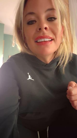 School run mom know as Milfie