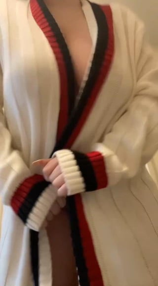 Quick robe reveal