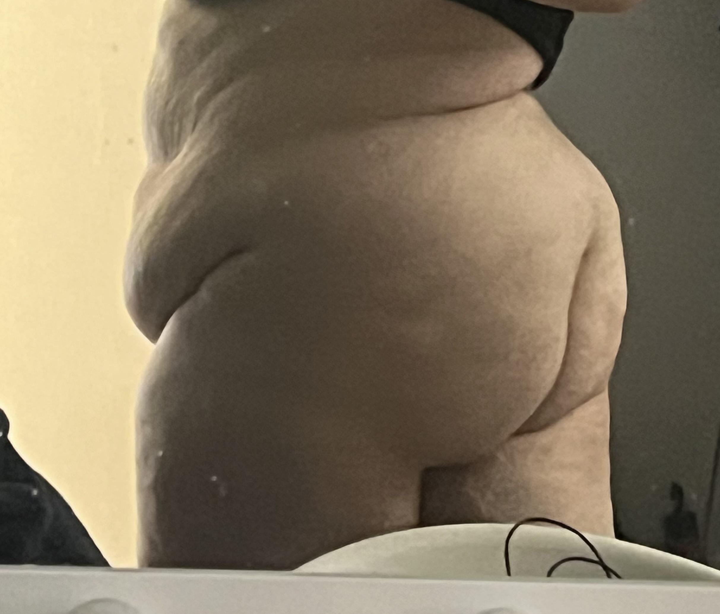 Serving body and a whole lot of ass ✨