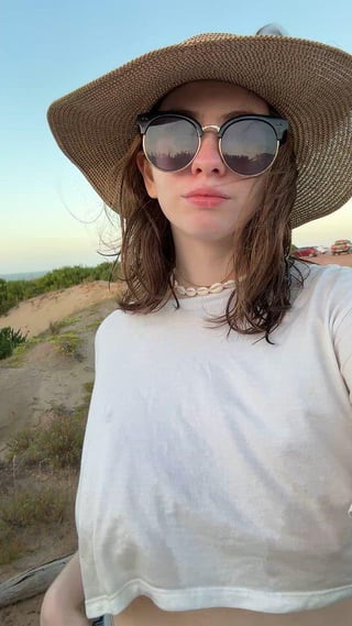 Country girl reveal