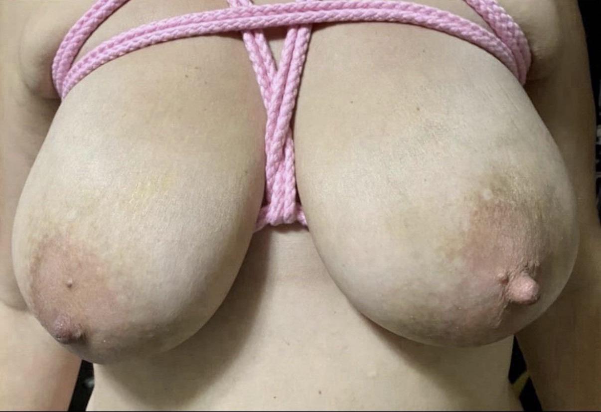 Big ties tits