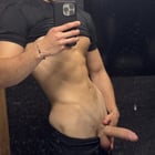 I can’t be the only one that gets horny mid workout