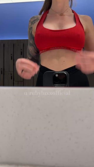 Stacked reveal in the gym locker room