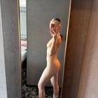 Hotel date yes or no? (f)