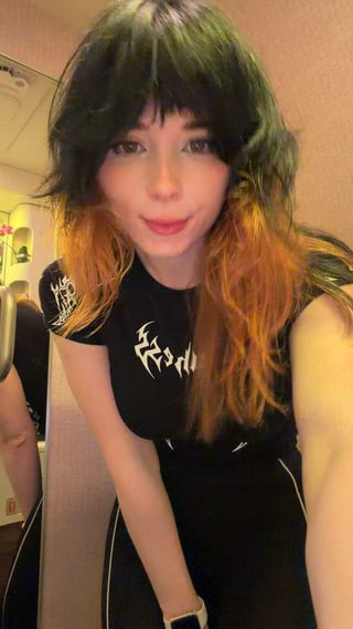 Airplane reveal perfect tits