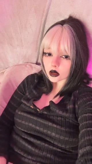 Maybe I’m not the smartest but at least I’m an online slut :3